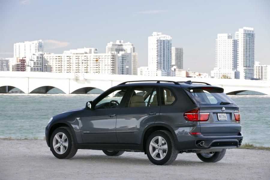  BMW X5 xDrive 4.0d 2010 года  (фото 44 из 83)